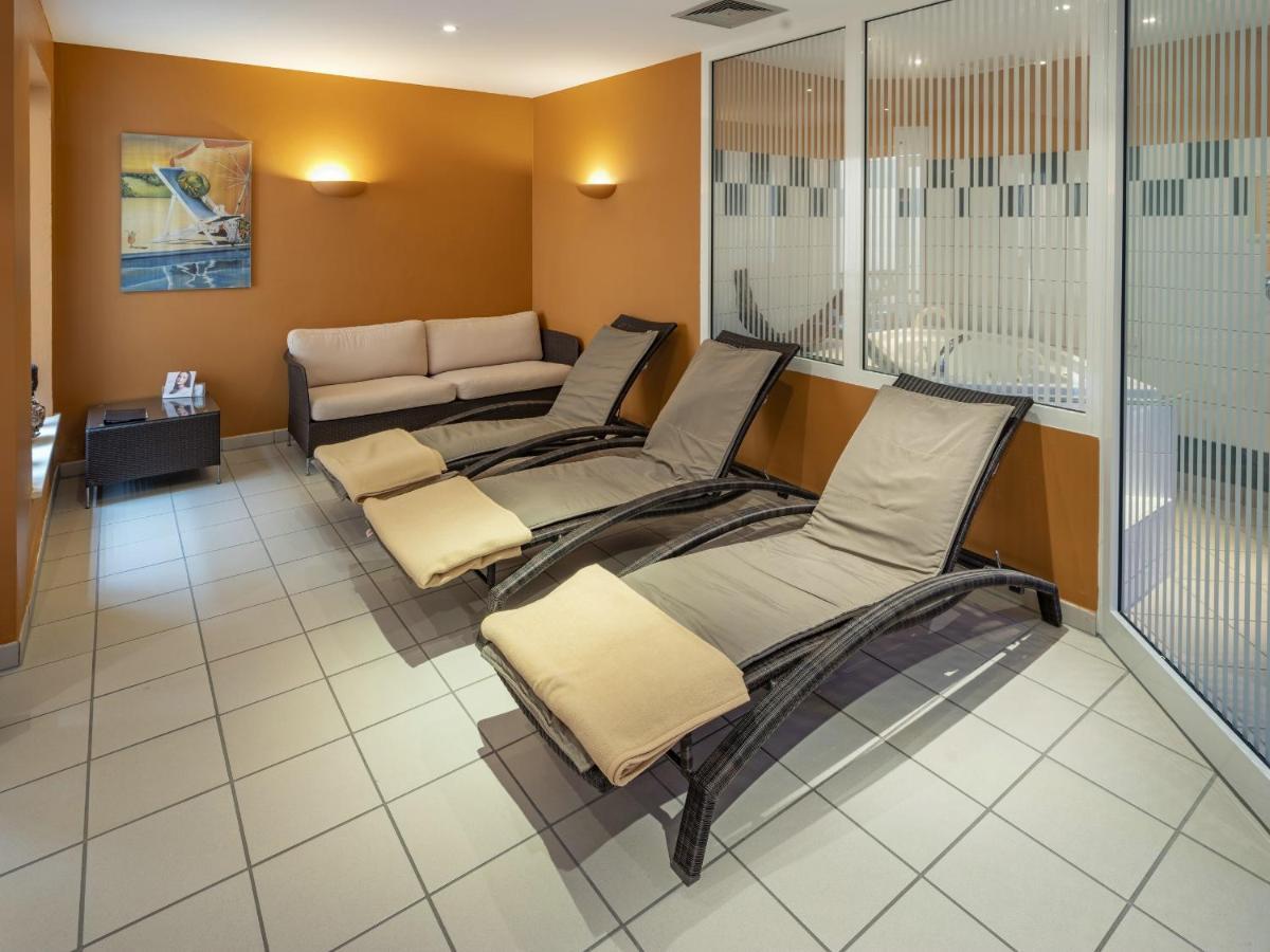 נורדורף Hotel Huettmann מראה חיצוני תמונה