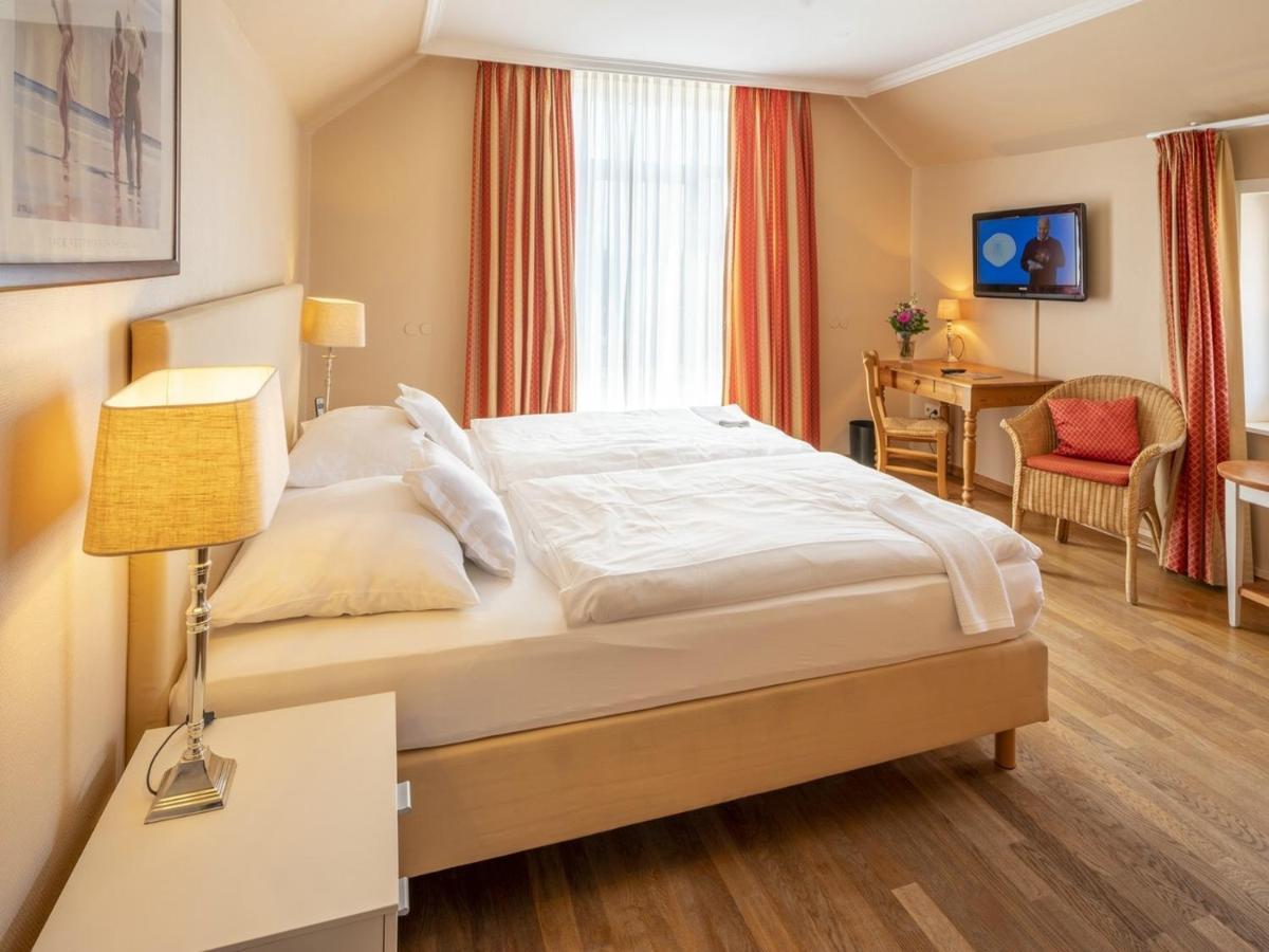 נורדורף Hotel Huettmann מראה חיצוני תמונה