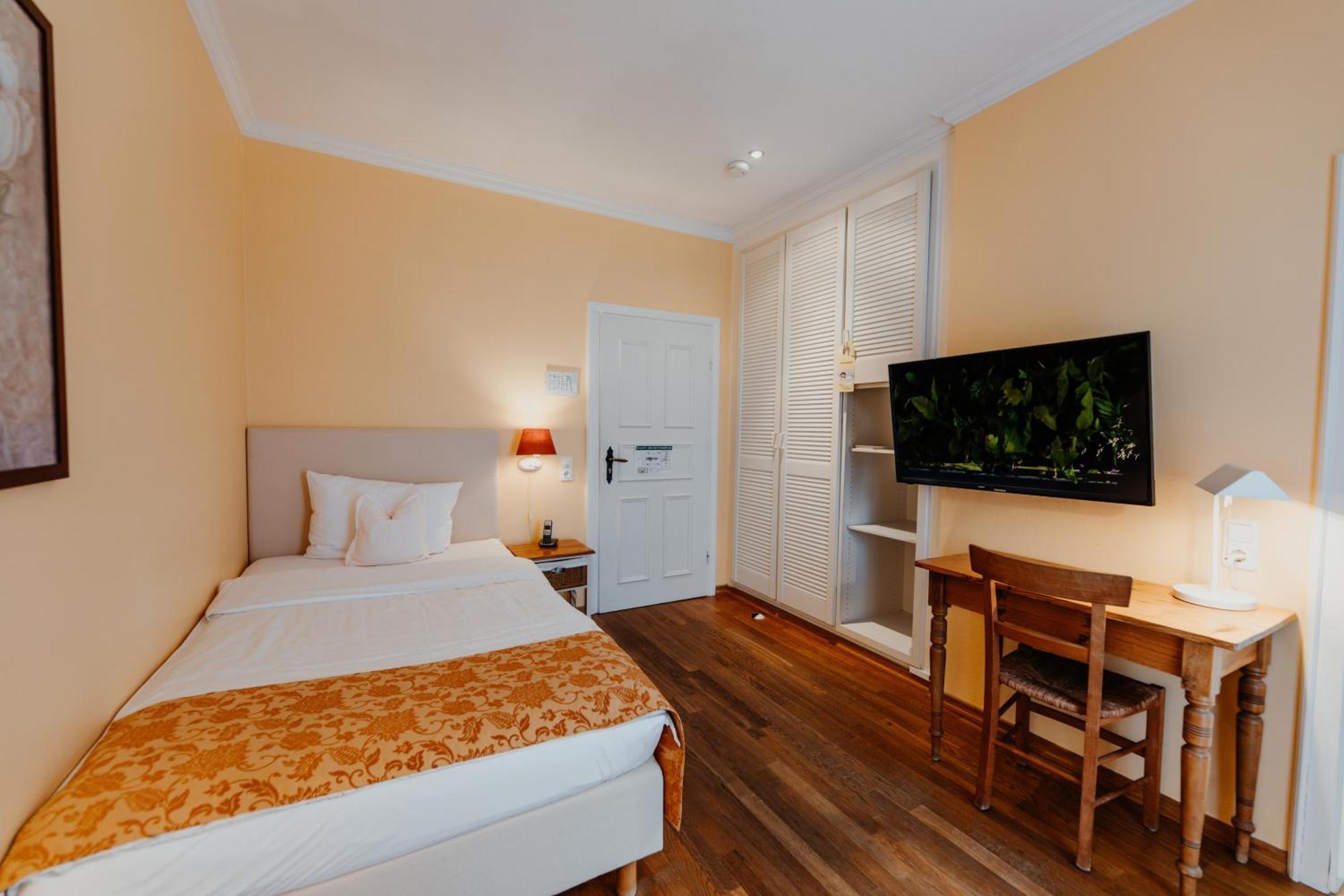 נורדורף Hotel Huettmann מראה חיצוני תמונה