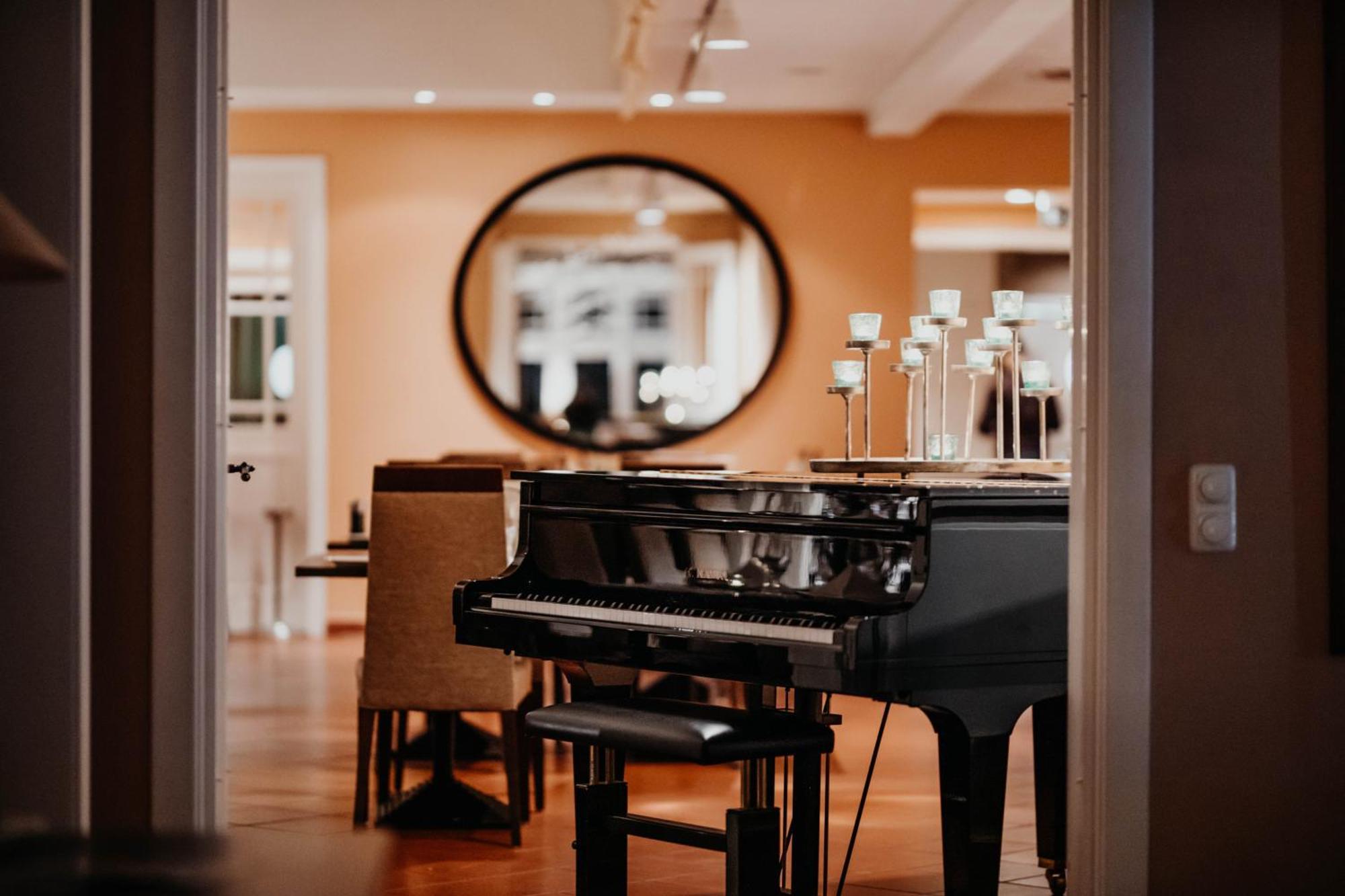 נורדורף Hotel Huettmann מראה חיצוני תמונה
