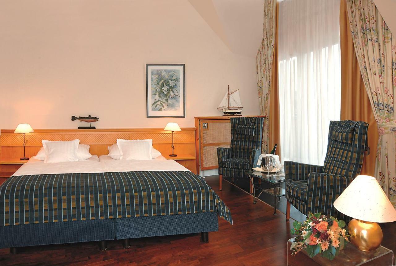 נורדורף Hotel Huettmann מראה חיצוני תמונה