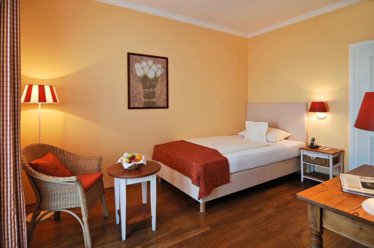 נורדורף Hotel Huettmann מראה חיצוני תמונה